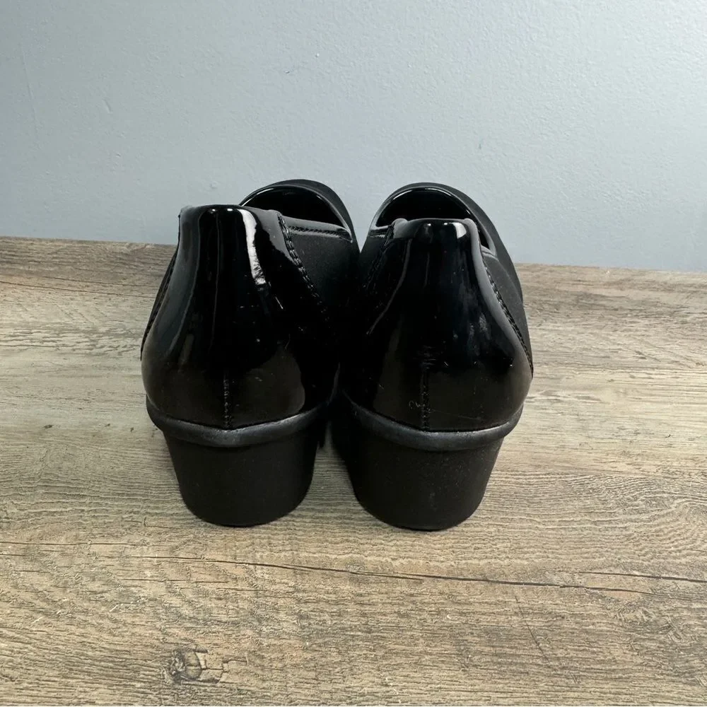 London Fog Women’s Wedge Shoes sz 9 Comfort Slip On #K-13